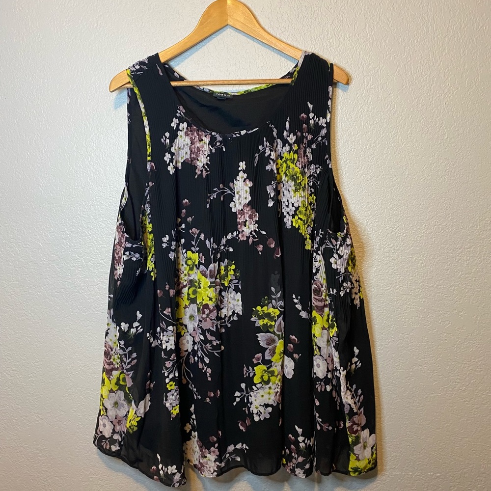Torrid Floral Tank Top